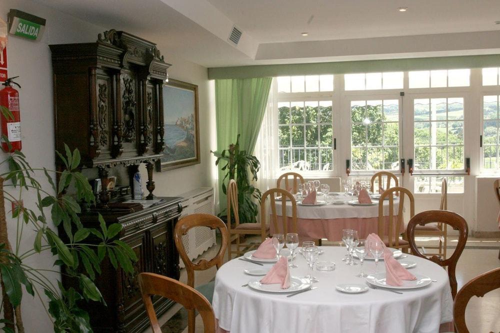 Pousada De Portomarín Extérieur photo