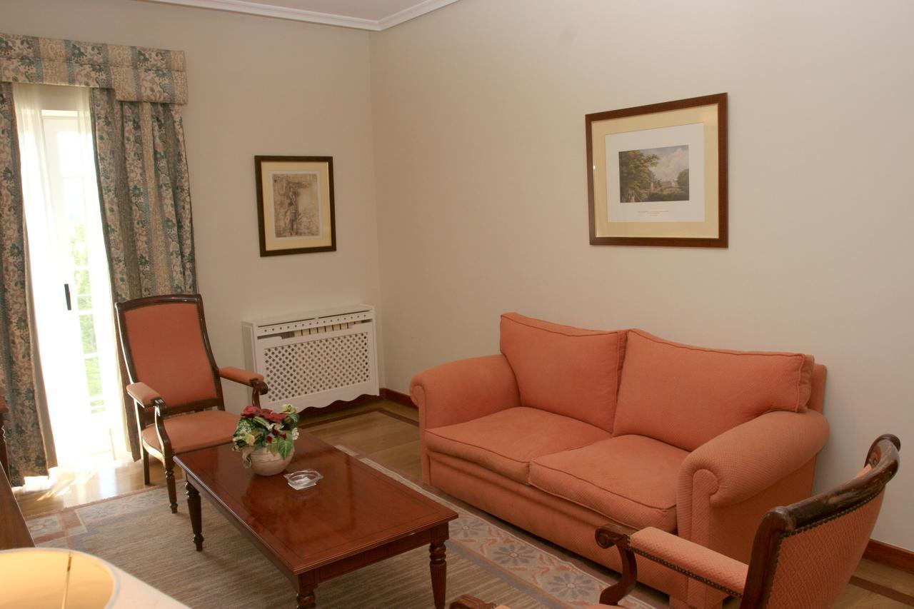 Pousada De Portomarín Extérieur photo