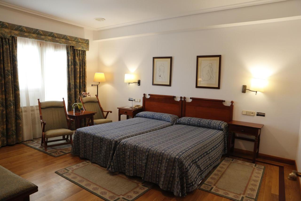 Pousada De Portomarín Extérieur photo